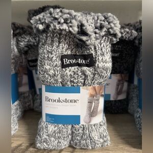Brookstone socks new with grippers